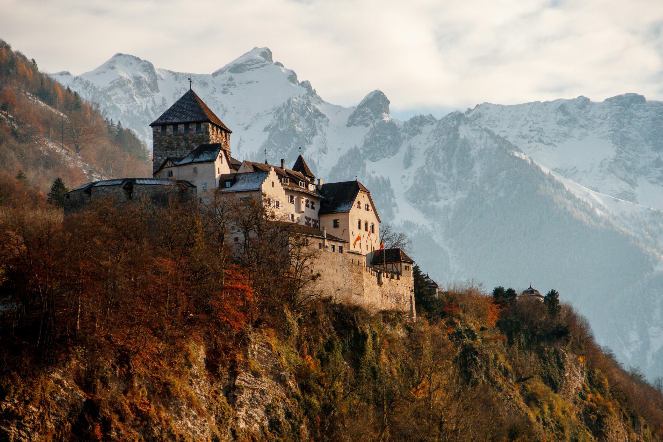 Liechtenstein matkakohteena: Euroopan pienvaltio täynnä luonnonkauneutta ja kulttuurielämyksiä